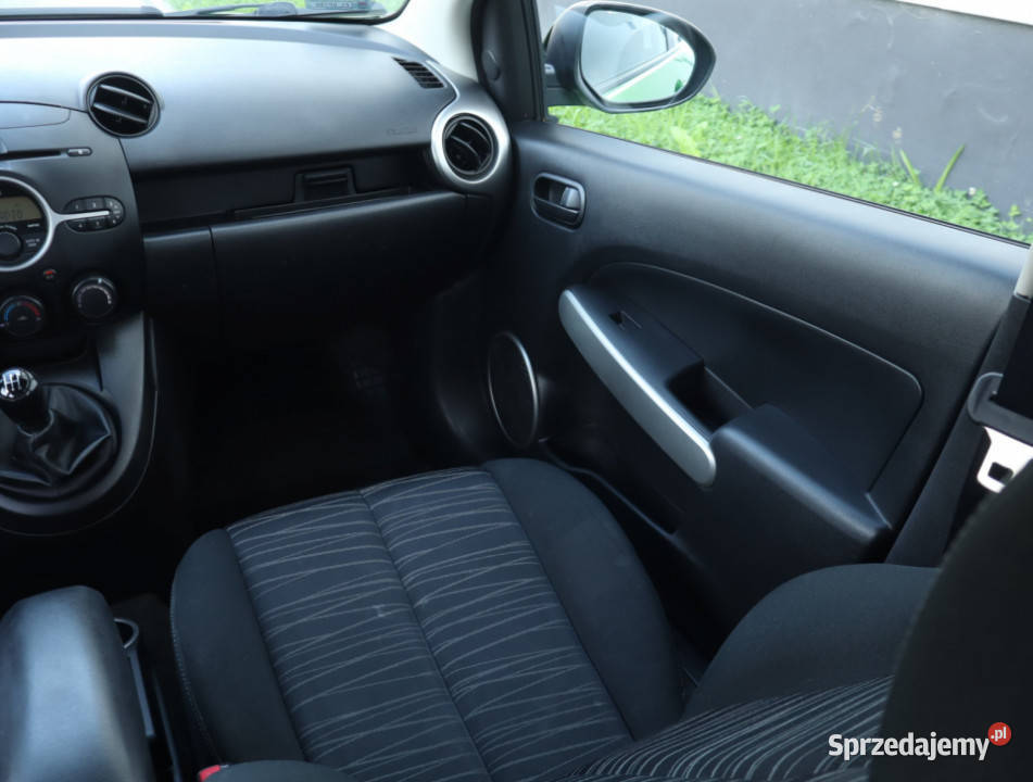 Mazda 2 13 i