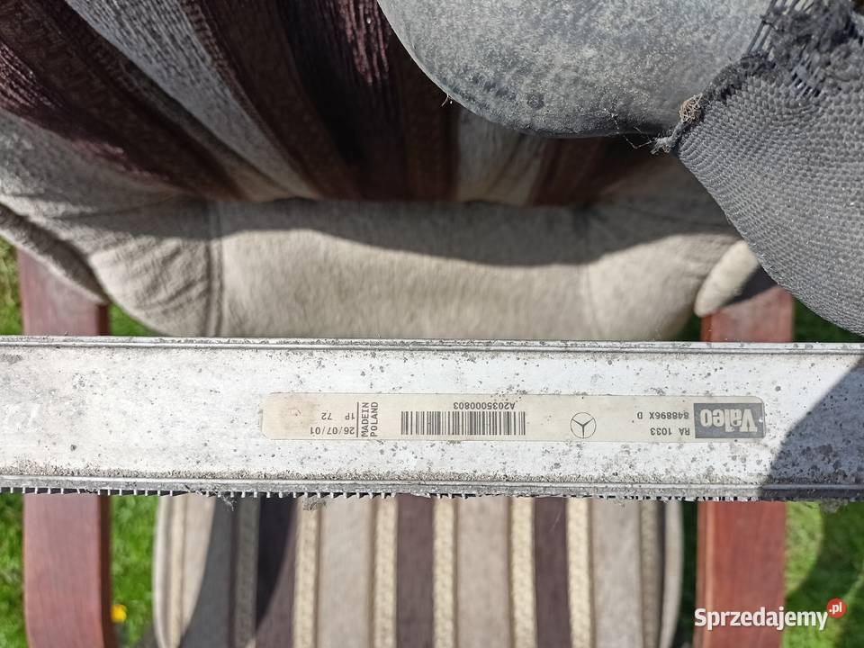 Chłodnica wody Mercedes A2035000803 Rok produkcji 2001 Lubartów sprzedam