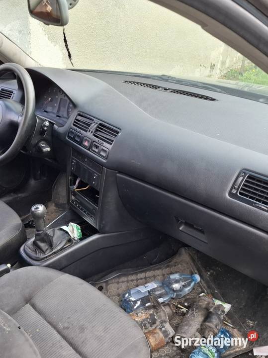 Kokpit deska rozdzielcza VW Bora Golf IV