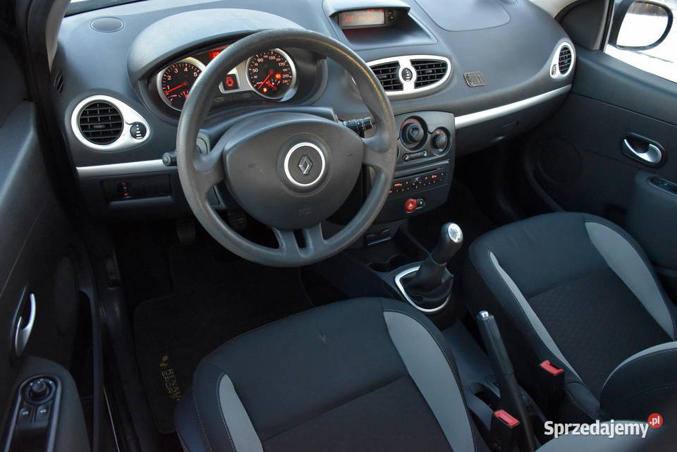 Renault Clio III Business LIFT 12MPI 75 5drzwi gniazdo AUX Zduńska Wola