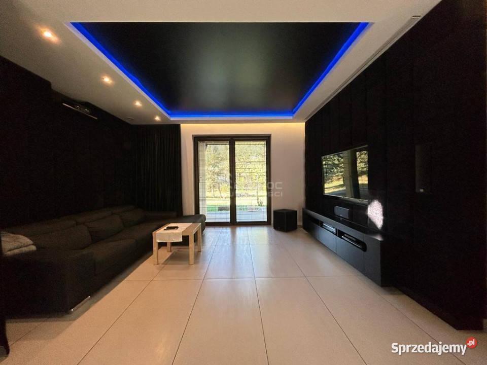 Prestiżowy dom z poddaszem antresolą i kinem 345.05m2 Łazy sprzedam