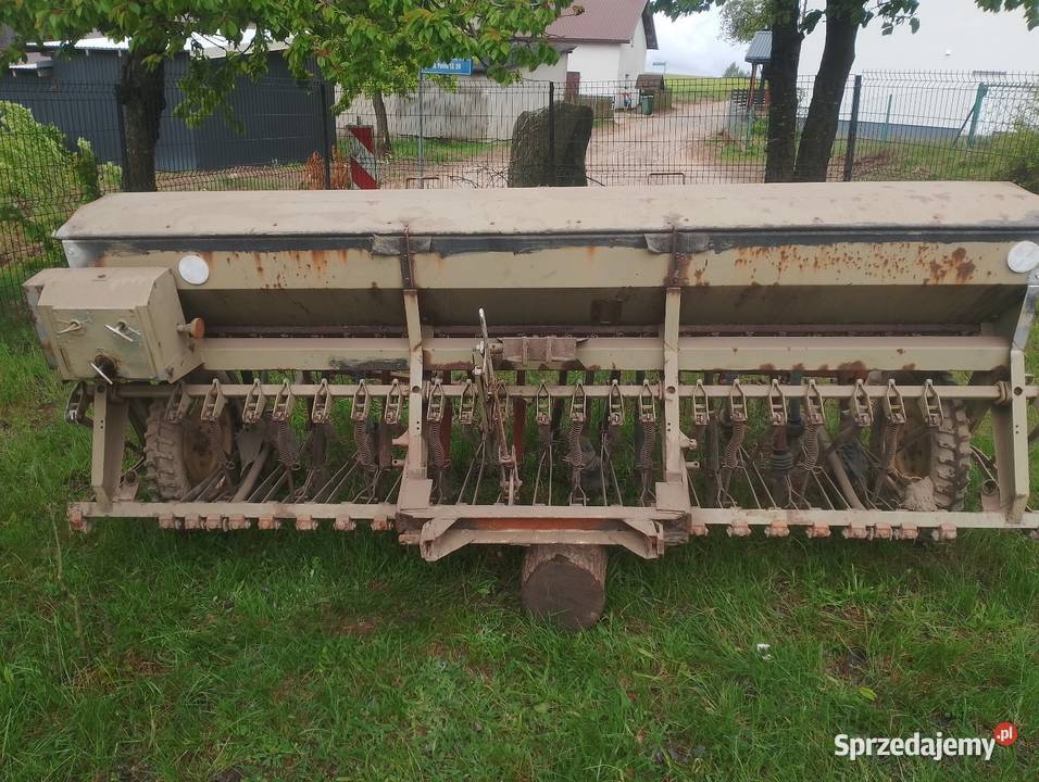 Siewnik 3m Sierakowice sprzedam