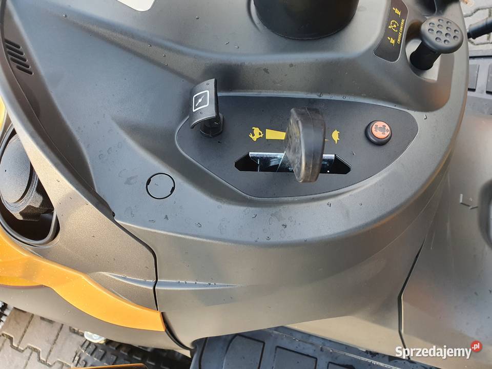 Traktor ogrodowy Stiga 9122WX Honda 22 4x4