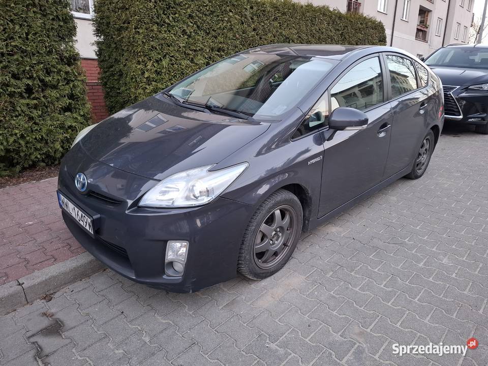 Toyota Prius używana prywatnie udokumentowana benzyna mazowieckie Warszawa