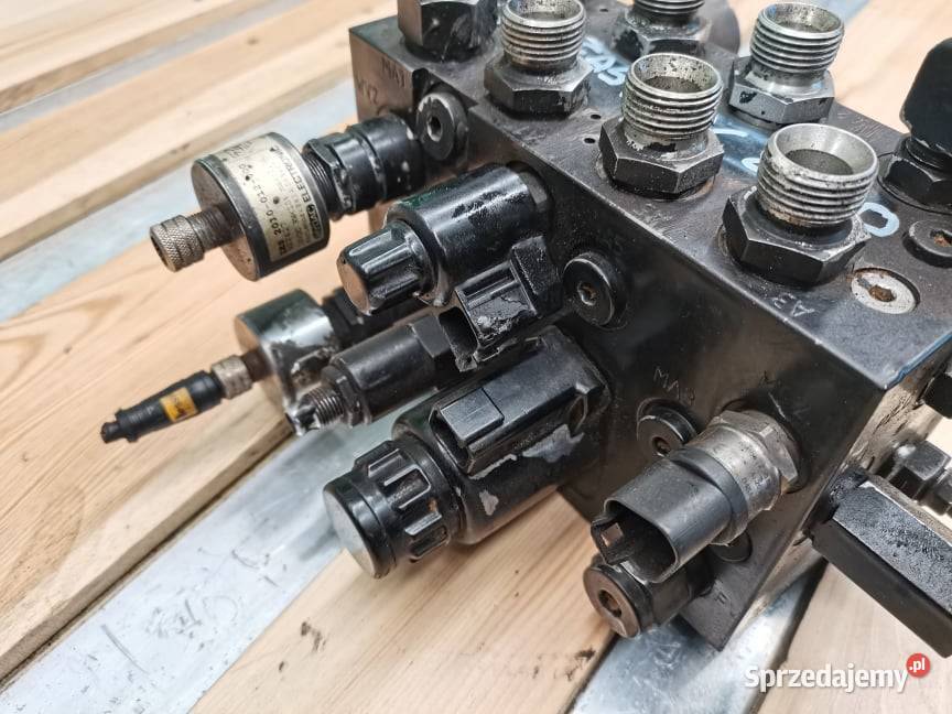 Blok hydrauliczny JCB 8330 Fastrack Hydac Wilkowo