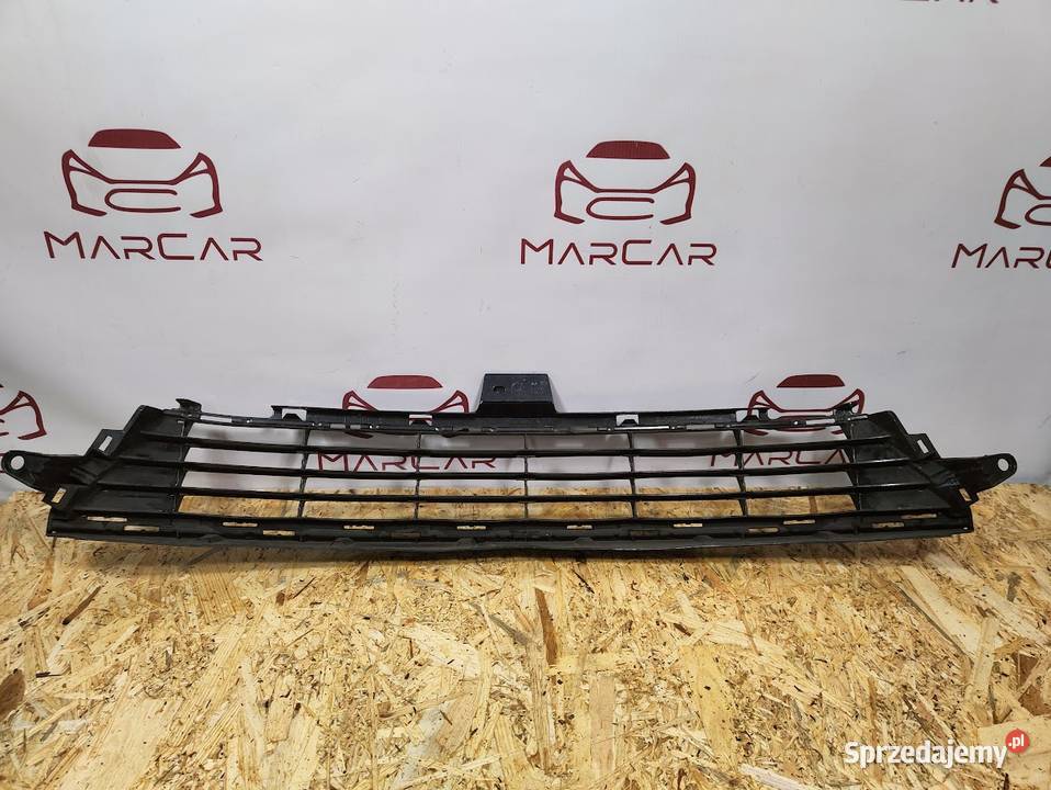 Kratka Środkowa Zderzaka Przedniego Toyota Auris