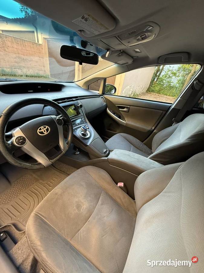 Toyota Prius III 18 Hybrid LPG KME Kamera Gdynia