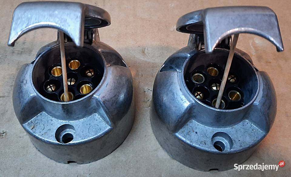 Gniazdo 7 biegunowe metalowe ciągnik Ursus Ostrów Wielkopolski