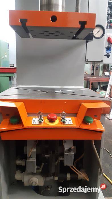 Prasa hydrauliczna WMW PYE 40 S1M z wyrzutnikiem Krobia
