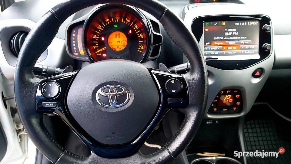Toyota Aygo II 10i automat historia ASO światła przeciwmgielne Warszawa sprzedam