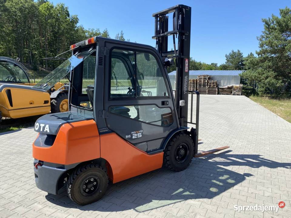 Wózek widłowy TOYOTA 8FDF25 kabina przesuw Lędziny