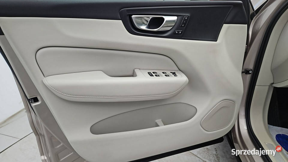 Volvo XC 60 B4 B Plus Bright aut Z Polskiego isofix Warszawa