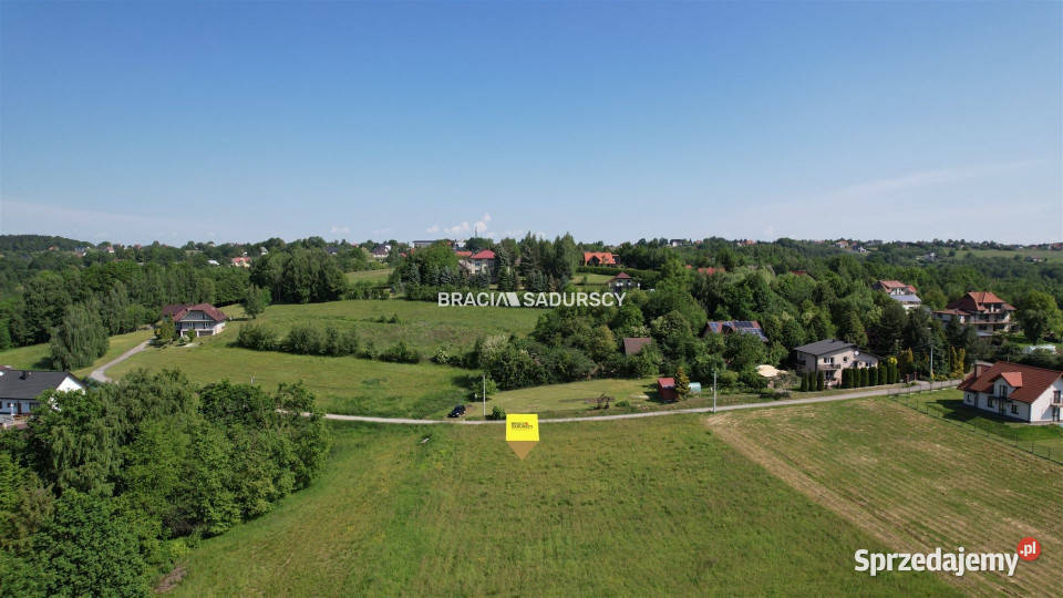 Grunt 1070m2 Byszyce