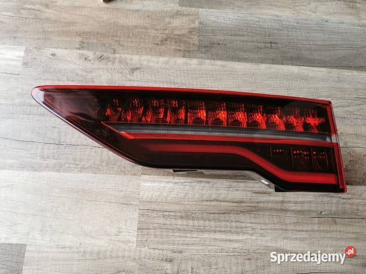 LAMPA PRAWA TYŁ TYLNIA JAGUAR IPACE J9D313A420AB Oświetlenie dolnośląskie Pielgrzymka
