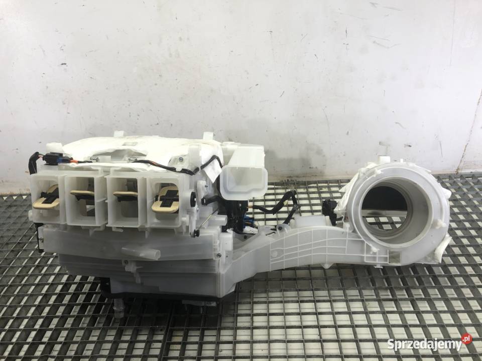 NAGRZEWNICA KOMPLETNA KOMBAJN OPEL COMBO D