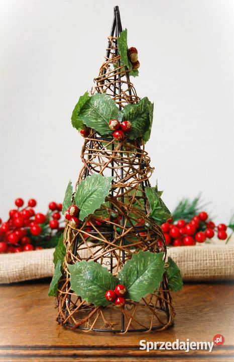 Choinka pleciona ostrokrzew ozdoba świąteczna lubelskie Lublin