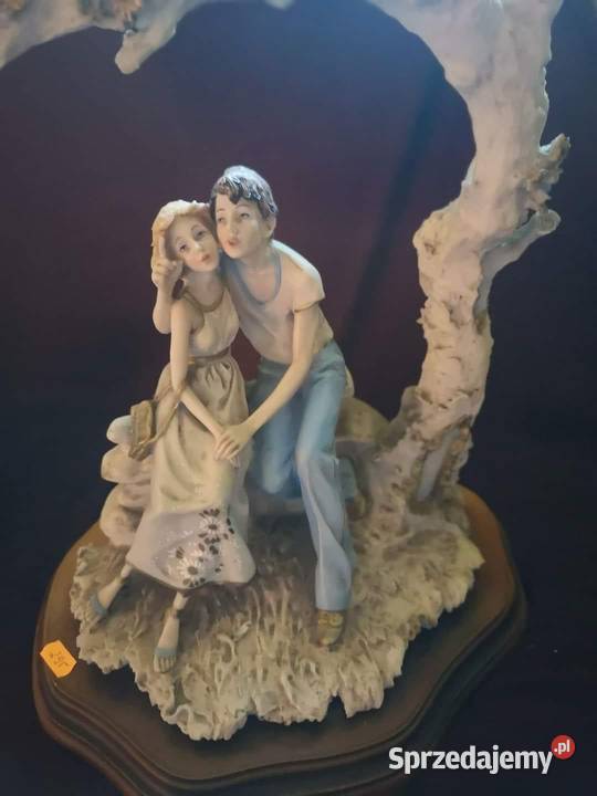 Figurka Capodimonte Pary kochanków Siedząca Para Gdańsk