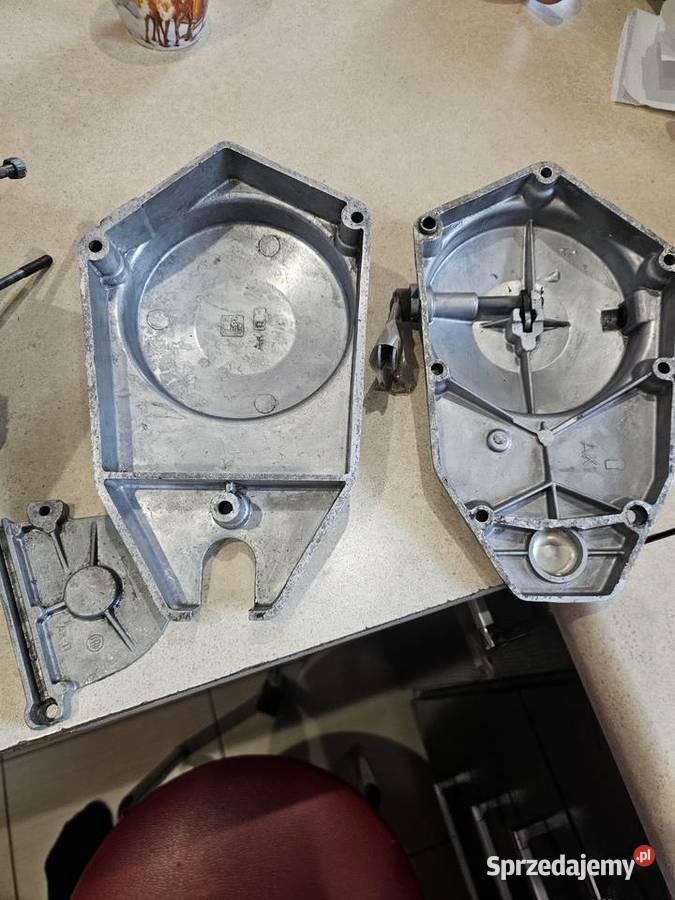 Komar silnik kartery wał skrzynia biegów