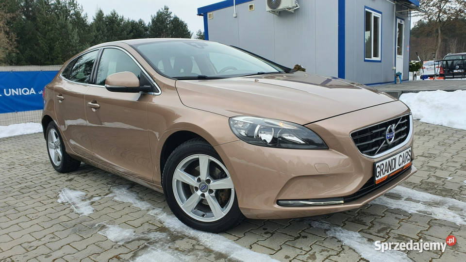 Volvo V40 20 D2 120 Momentum NAVI Półskóra Zarejestrowany w Polsce świętokrzyskie Chmielnik sprzedam