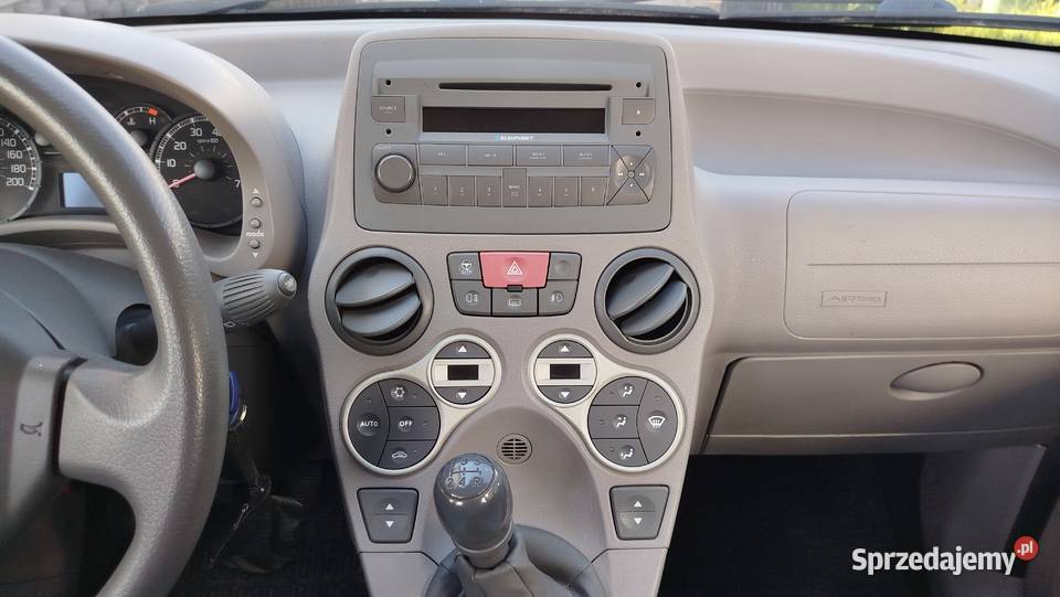 Fiat Panda 12 benzyna Bogate Wyposażenie Niski 60KM