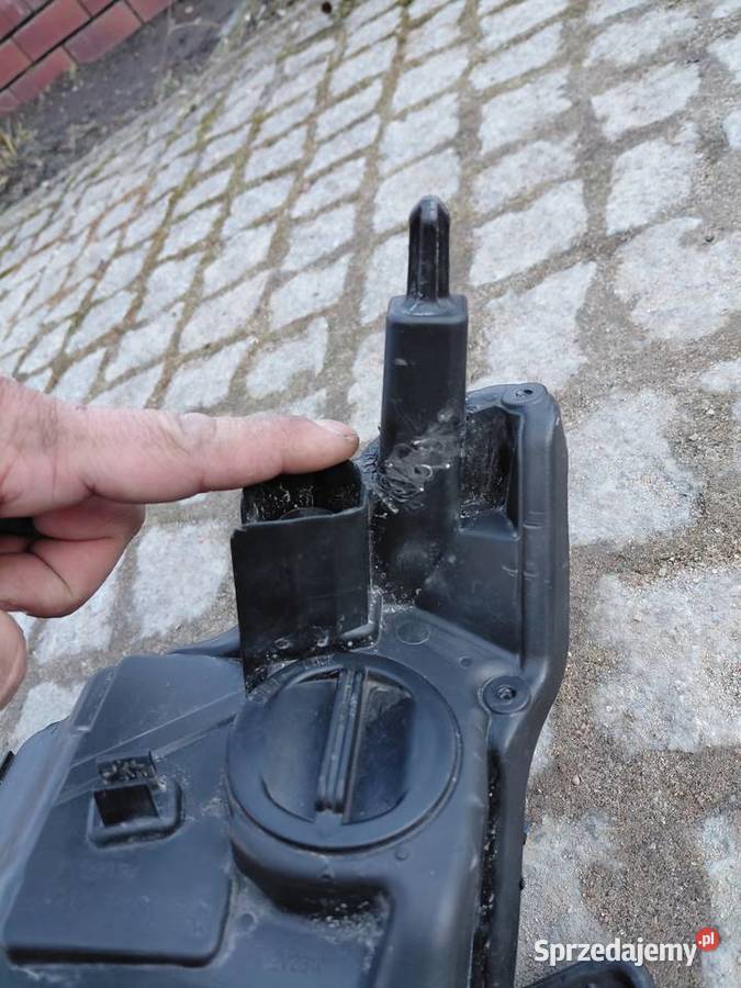 Reflektor prawy dawca infinti q50 V37 osobowe Białystok sprzedam