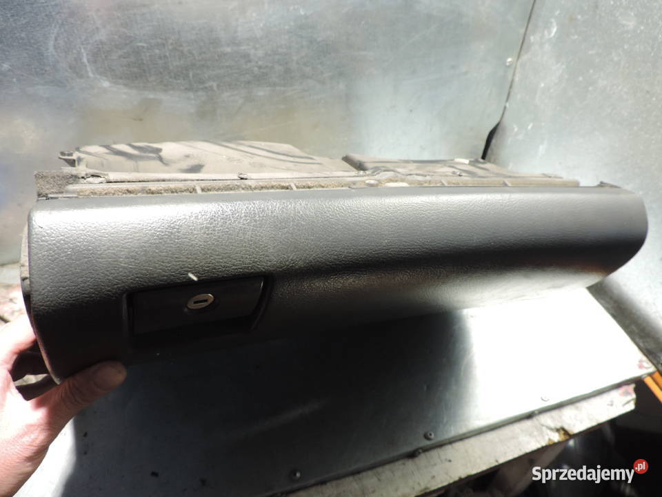 AUDI A4 B5 FL SCHOWEK PASAŻERA Nowy Sącz