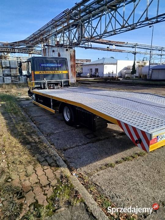 Transport Auto lawetą 75 t Pojazdy Maszyny małopolskie Gorlice