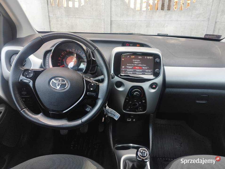 Toyota Aygo Salon Serwis 28 przebiegu 998cm3 Aygo Samochody osobowe Warszawa