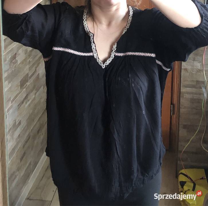 Bluzka z białym kołnierzem przewiewna Wiosnalato Kłodawa