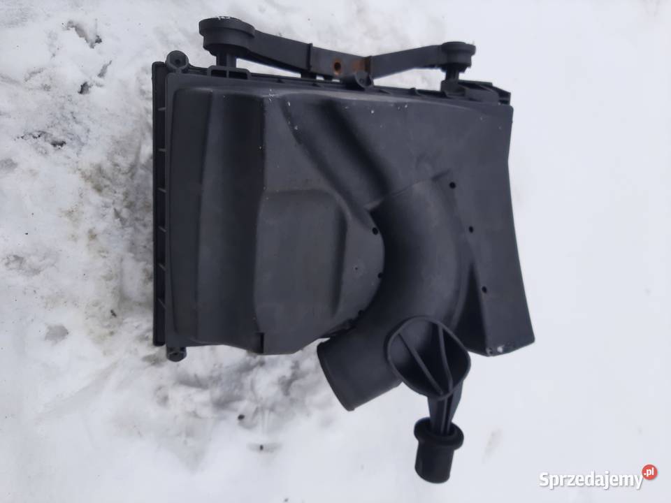 Opel Corsa C 10 12V obudowa filtra powietrza Ksawerów