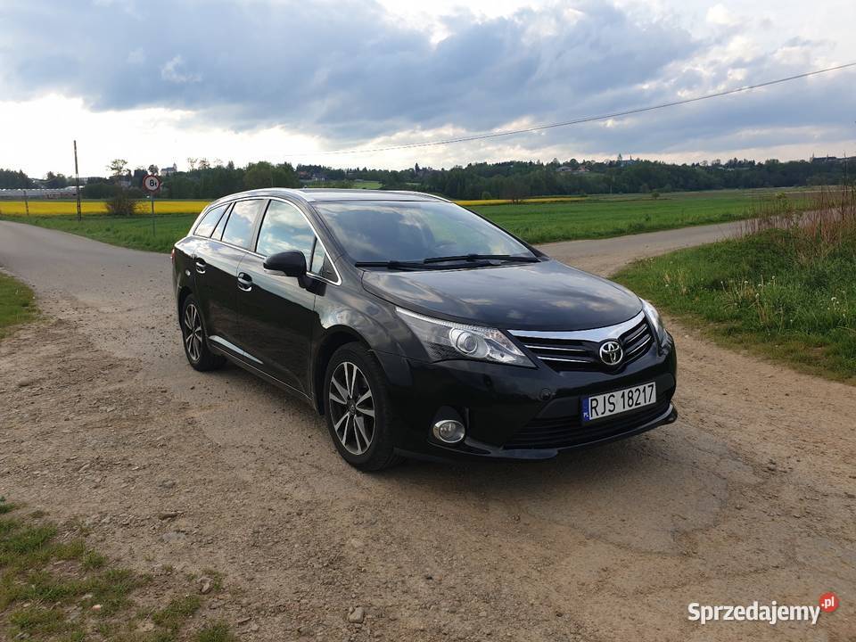 Toyota Avensis T27 Rok produkcji 2012 Jasło