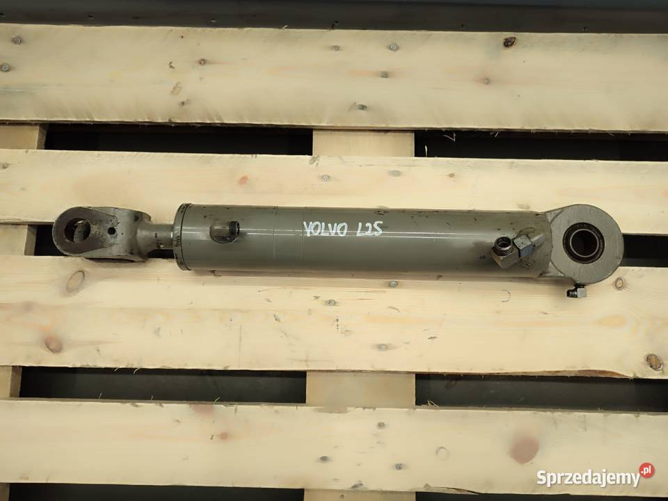 Siłownik hydrauliczny wspomagania skrętu VOLVO wielkopolskie Wilkowo