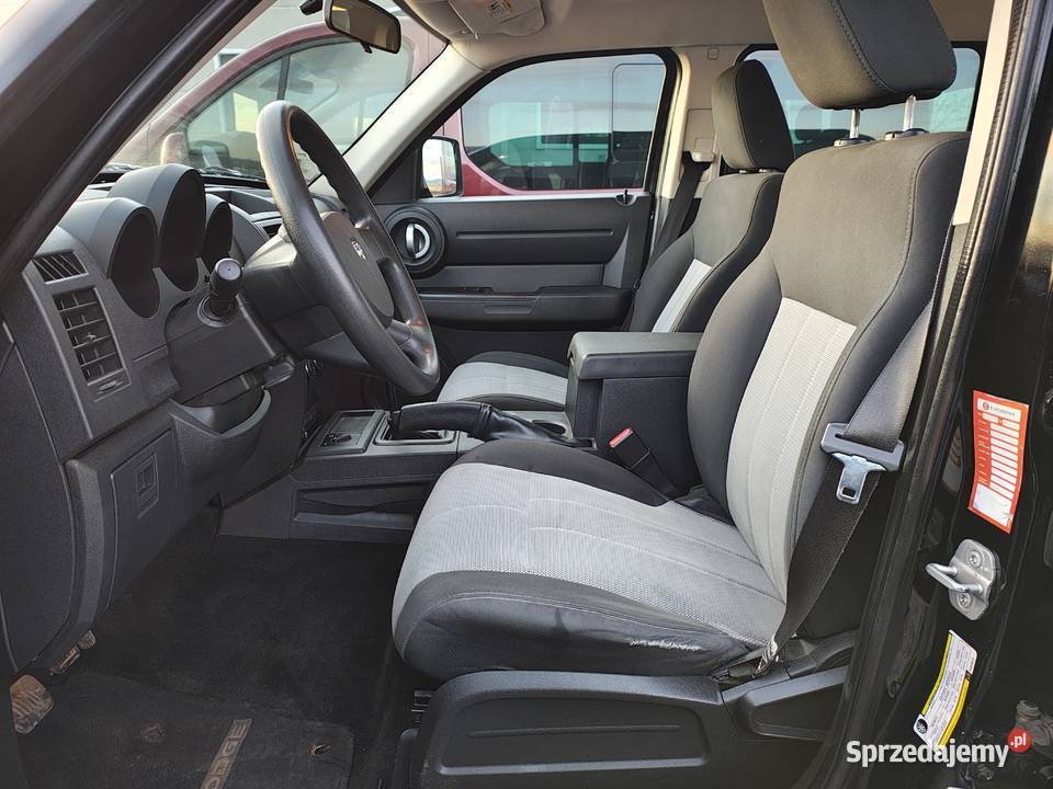 Dodge Nitro Napęd 4x4 28Diesel Zarejestrowany