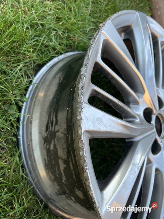 Felga Ford Kuga 3 LV4J1007A1A 18 Samochodowe łódzkie