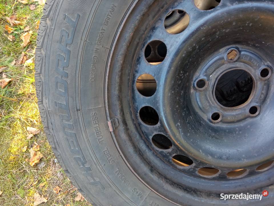 Koła komplet 19565R15 91T zimowe Różan sprzedam