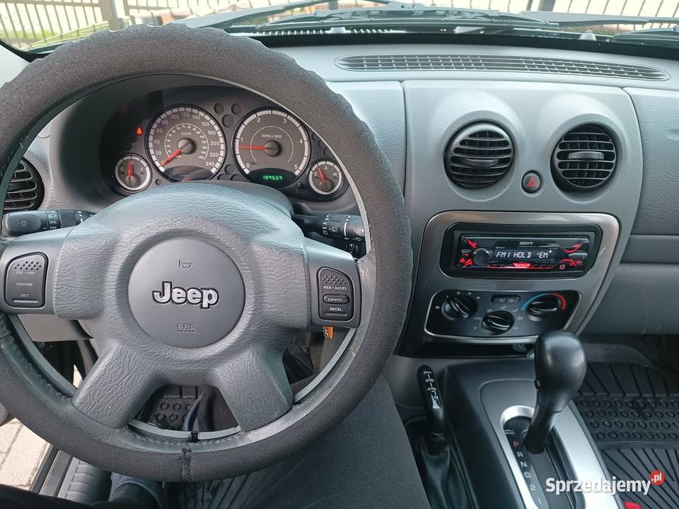 Jeep Cherokee KJ 28 CRD 4x4Automat Bezwypadkowy autoalarm Pasłęk sprzedam