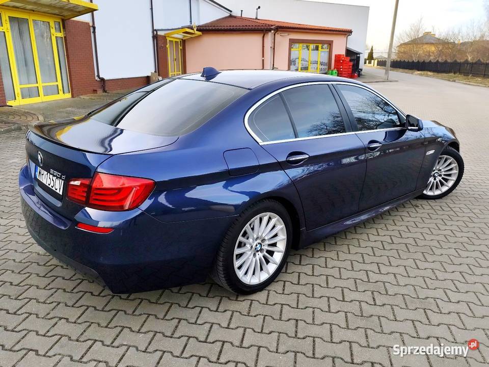BMW Seria 5 F10 530d 258 2012 Pełny M Pakiet Rok produkcji 2012 Radom