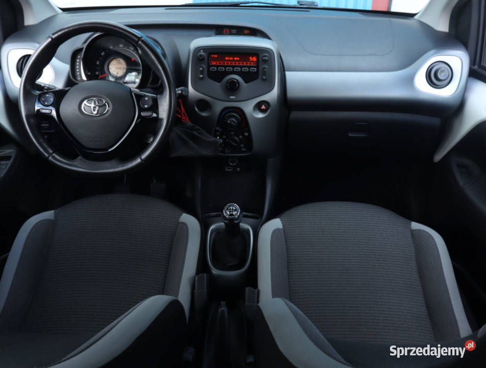Toyota Aygo 10 VVTi Łódź