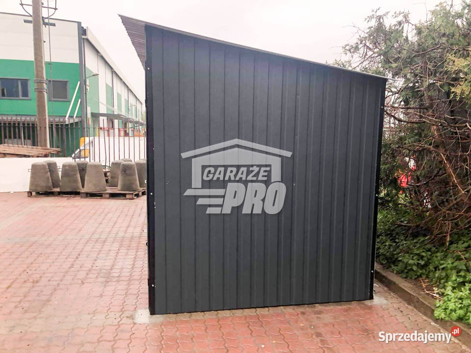 Domek odrodowy 5x2 2x brama dwuskrzydłowa