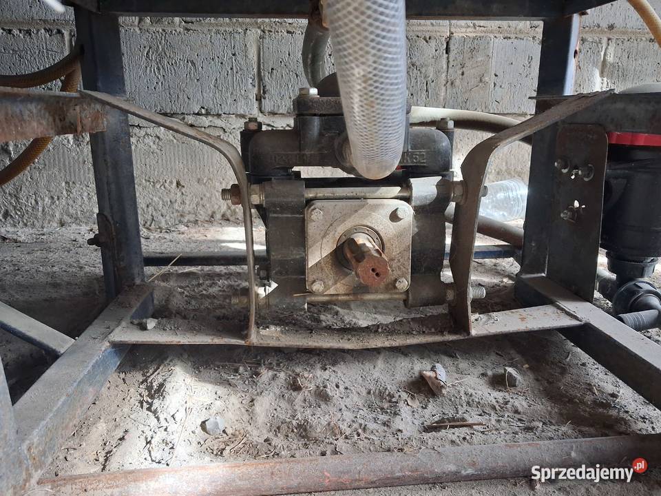 Opryskiwacz ciągnikowy zawieszany polowy świętokrzyskie Mierzawa