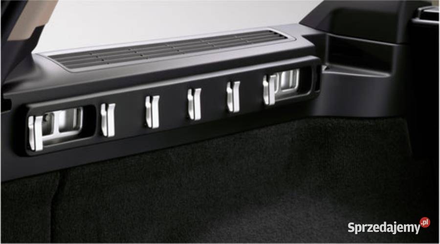 VOLVO V70 XC70 uchwyt mocowanie siatki bagaznik Bielany Wrocławskie