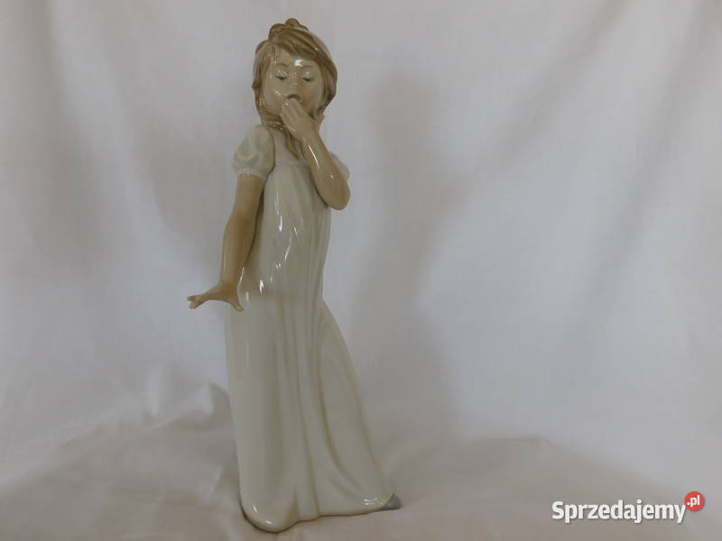 figurka Nao ziewająca dziewczynka 29 360	Fiaf Porcelana i szkło zachodniopomorskie Szczecin sprzedam