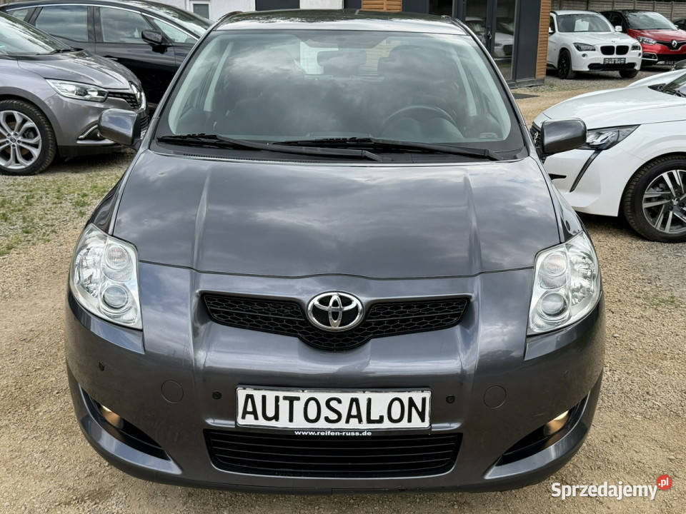 Toyota Auris szary