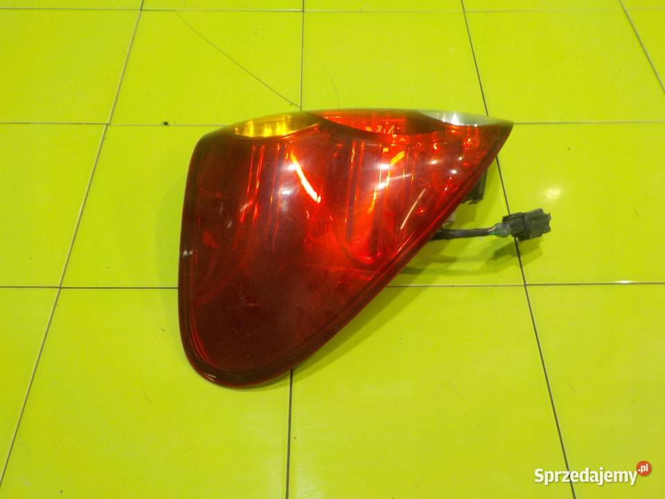 MITSUBISHI L200 IV 25 DID 06r 5D lampa lewa tyl mazowieckie Suków sprzedam