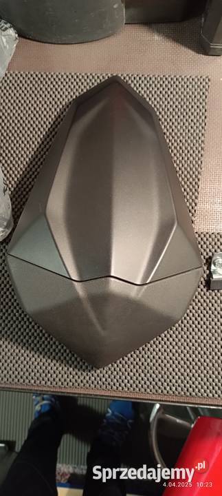 Naktadka tylnego siedziska Metallic Matte nieuszkodzony małopolskie Tarnów sprzedam