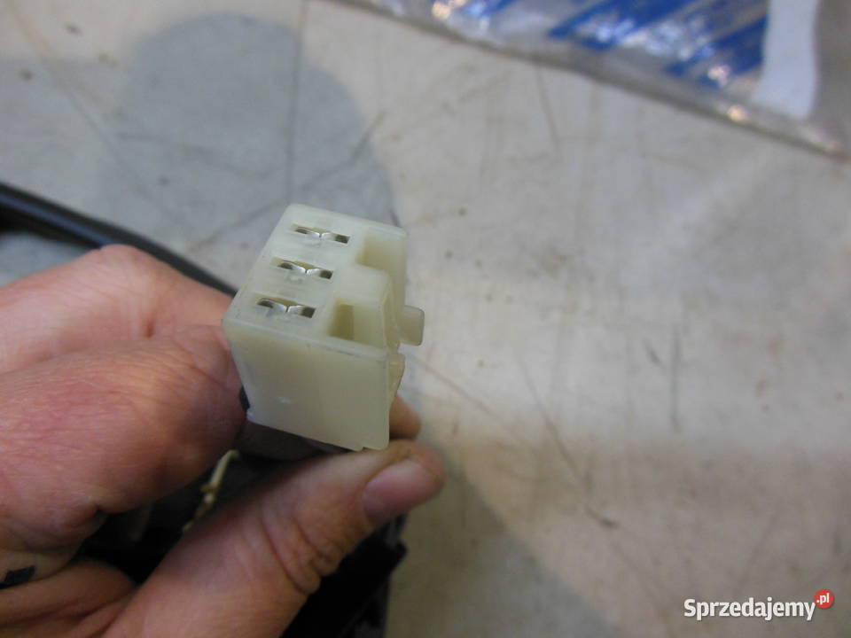 7642032 Złącze przewodów drzwi tył bagażnika śląskie Kozy