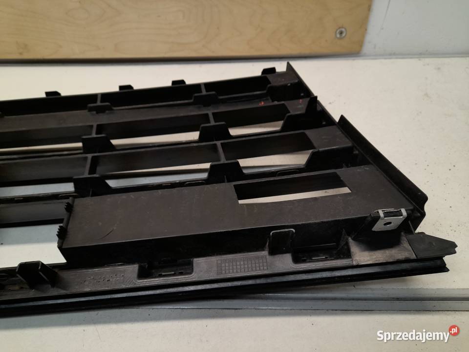 GRILL ATRAPA VW TOUAREG III 2018 R LINE