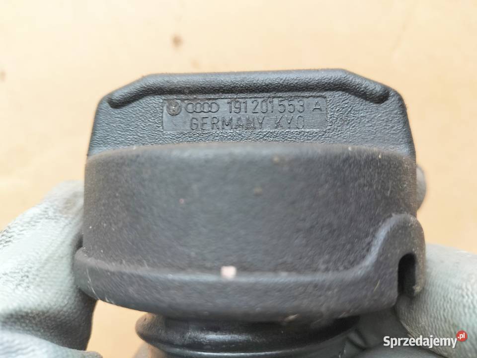 Audi 80B4 80 B4 19 TD TDI KOREK ZBIORNIKA PALIWA