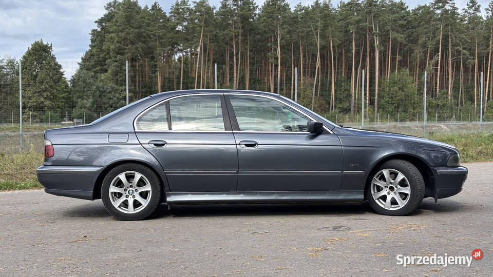 BMW E39 520i Sedan Rok produkcji 1998 Seria 5 Stalowa Wola sprzedam