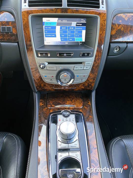 Jaguar XK II 50 LiftStan niski przebiegzadbany Warszawa